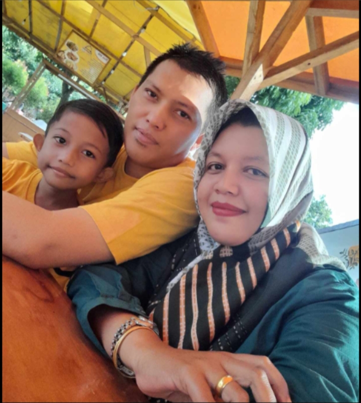 Akmal
